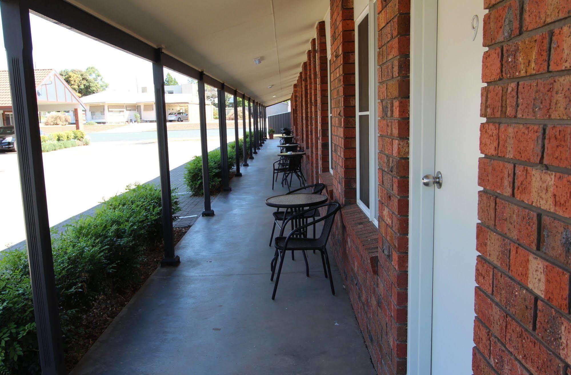 Mildura Riverview Motel Gol Gol Exterior photo